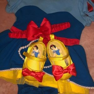 Disney Snow White dress size 6-9 months